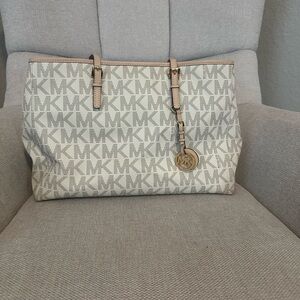 Micheal Kors Tote